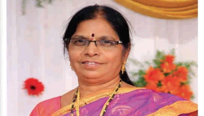  డా.చీదెళ్ళ  సీతాలక్ష్మి కవిత : ఇంటిముందు కల్పవృక్షం