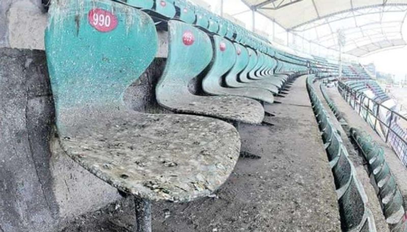 Dirty seats, poor facilities welcome Cricket fans in Hyderabad Uppal Stadium, ICC World cup 2023 CRA