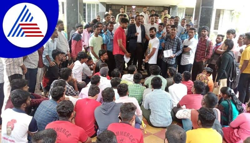 SC ST students protest against Belagavi Channamma University  over RCU gow