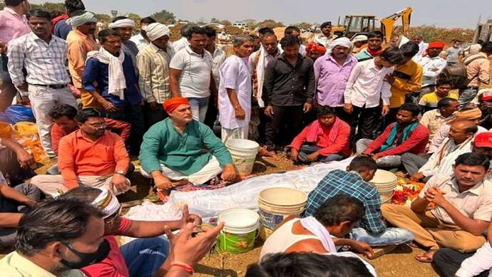 उत्तर प्रदेश में अब शव रखकर प्रदर्शन करना हुआ अपराध, अंतिम संस्कार के लिए सरकार ने बनाई गाइडलाइंस