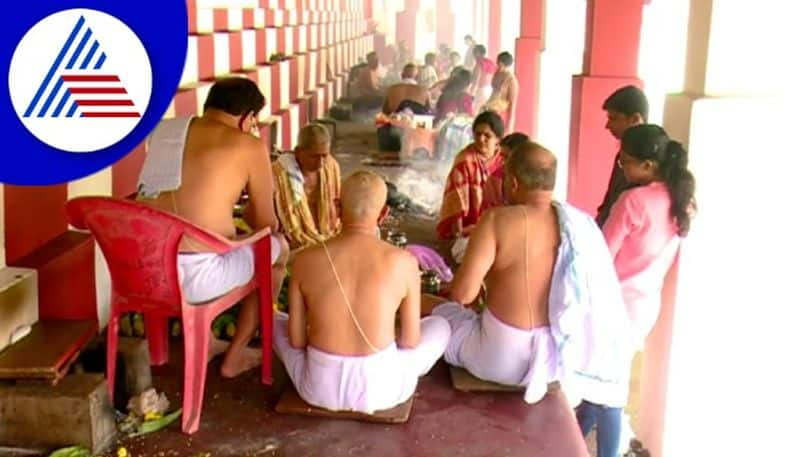 Mahalaya Amavasya many people did Pitru Paksha at gokarna gow