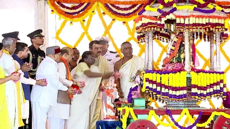 president draupadi murmu inaugurated mysuru dasara 2022 ash 