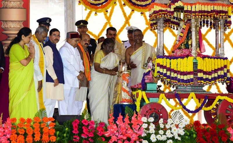 mysuru dasara 2022 president draupadi murmu kannada speech basavaraj bommai thavar chand gehlot speech