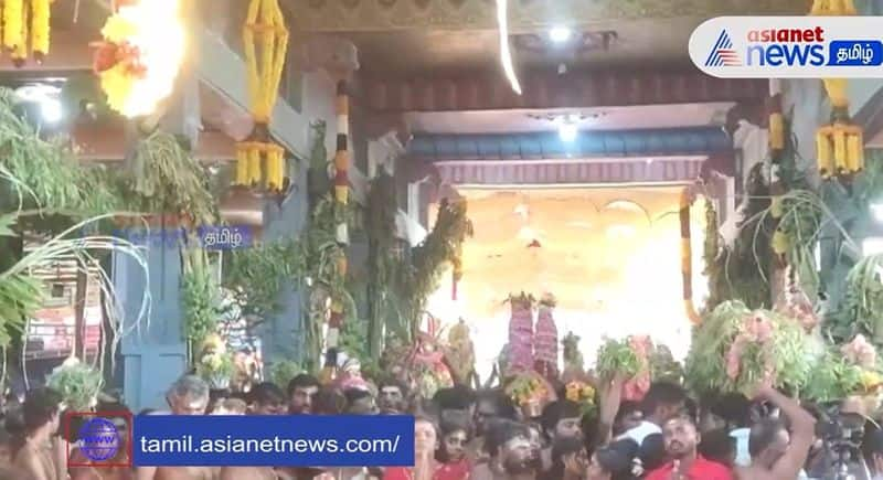 Dussehra flag hoisting at Mutharamman temple at kulasekarapattinam 