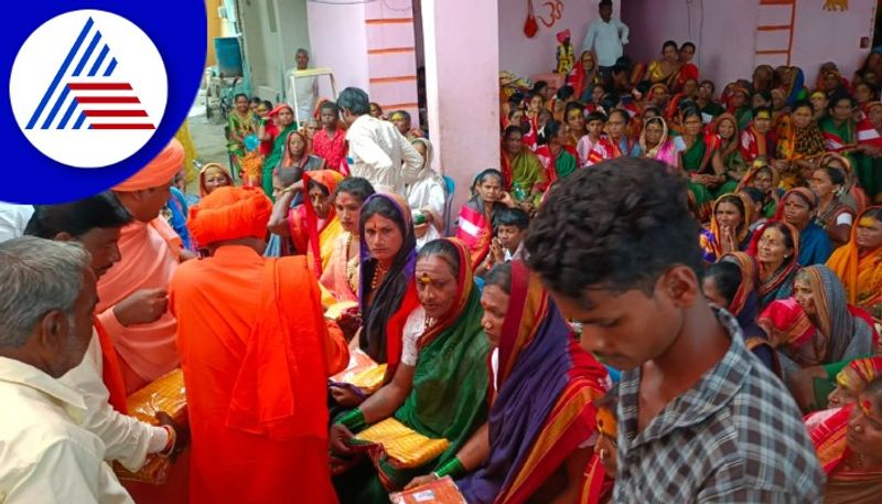 Vijayapura  navratri special  Durga Devi priest who paid respect to transgender gow