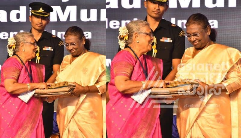 Infosys Sudha Murthy Present Ilkal Saree To President Draupadi Murmu gvd