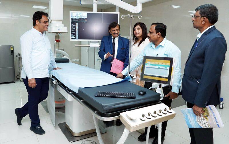 Minister ashwath Naryana visited Kc General Hospital bengaluru rav