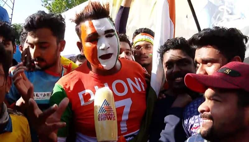 IND vs SA 2022-23, 1st T20I: Two years since retirement, Dhoni remains a crowd favourite; here's proof snt