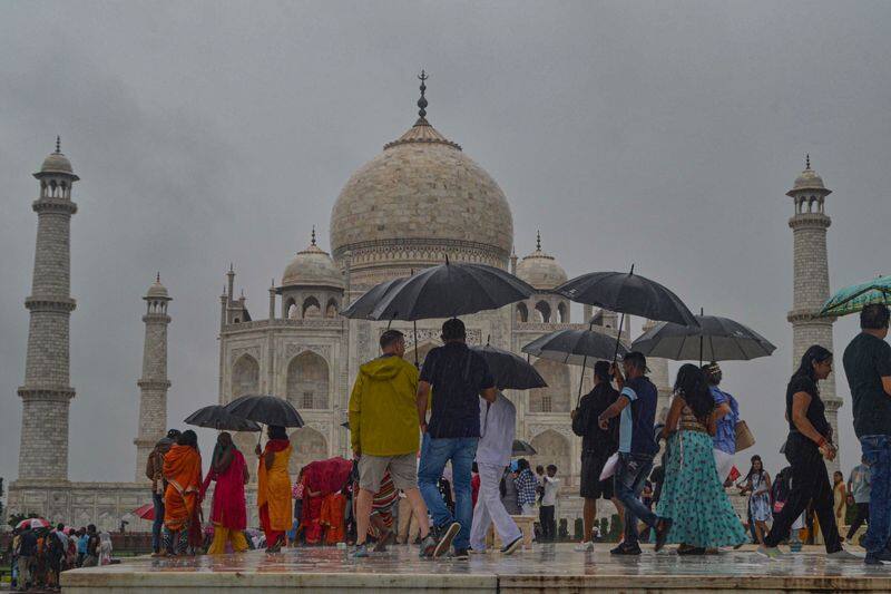 India Taj Mahal listed 2nd most iconic tourist attraction here is list ckm