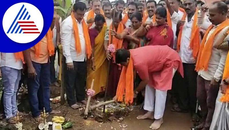 fight between CP Yogeshwar v/s HD Kumaraswamy channaptna 