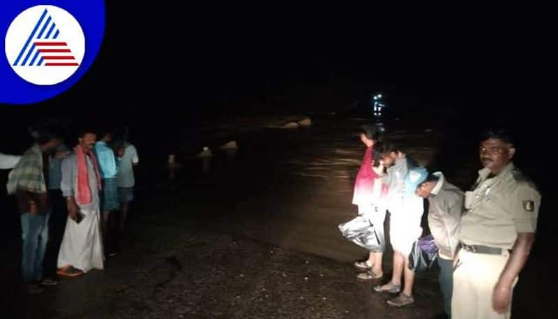 Four Women Washed Away in Flood at Yelburga in Koppal grg