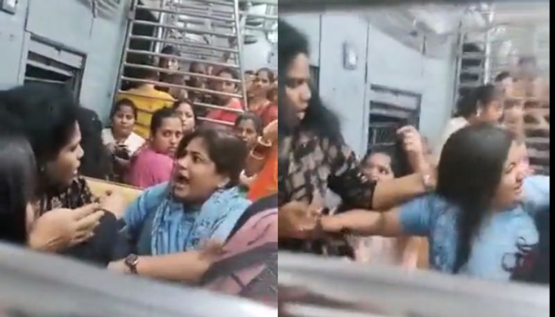 clash between passengers in Mumbai suburban train over seat 