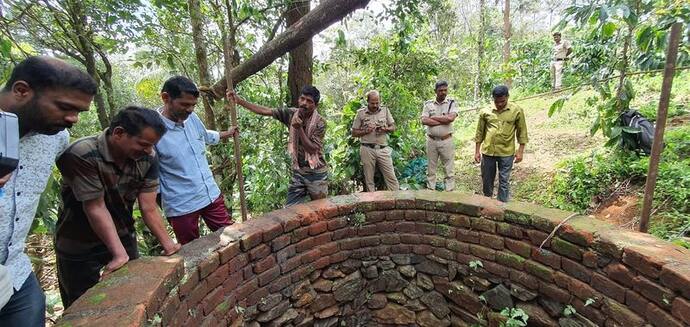 दर्दनाक हादसाः कुएं में लगी मोटर ठीक करने नीचे उतरे 3 दोस्त, वहीं बन गई तीनों की समाधी