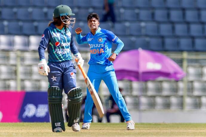 Women's Asia Cup: प्लेटफॉर्म सेट हुआ सेमीफानल में भारत-पाक की महिला टीमें, जानें कब और किनके बीच होगी भिड़ंत 