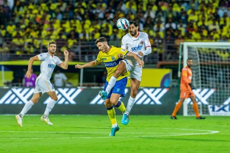 ISL 2022-2023:Kerala Blasters vs East Bengal first half updates