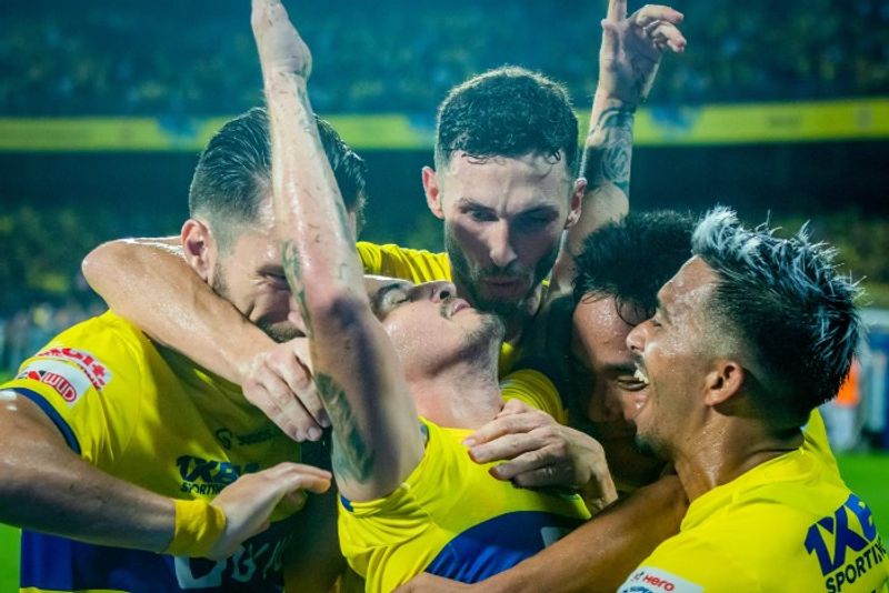 kerala blasters fc beat east bengal fc by 3 1 goal in isl 2022