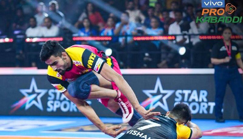 Pro Kabaddi League Bengaluru Bulls thrash Telugu Titans by 5 points kvn