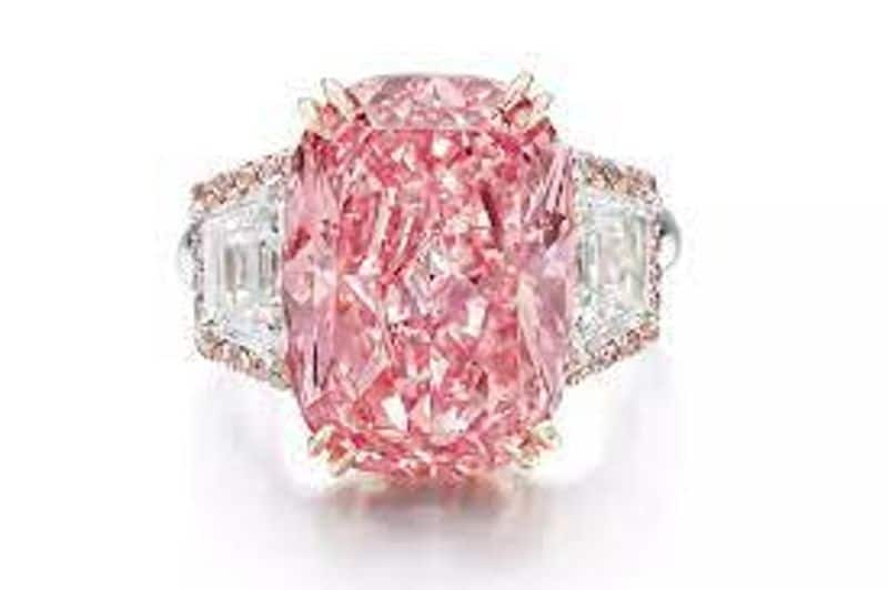 Pink diamond sold 49 million dollars by auction in Hong Kong