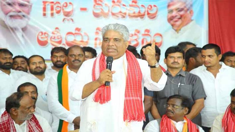 union minister Bhupendra Yadav slams kCR