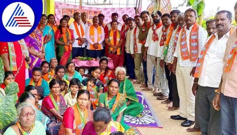 Hundreds of Activists Joined BJP at Vijayapura in Bengaluru Rural grg