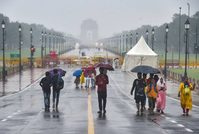 Weather Report: पश्चिमी उत्तर प्रदेश में भारी बारिश का अलर्ट, स्कूलों की छुट्टी, जानिए IMD की भविष्यवाणी