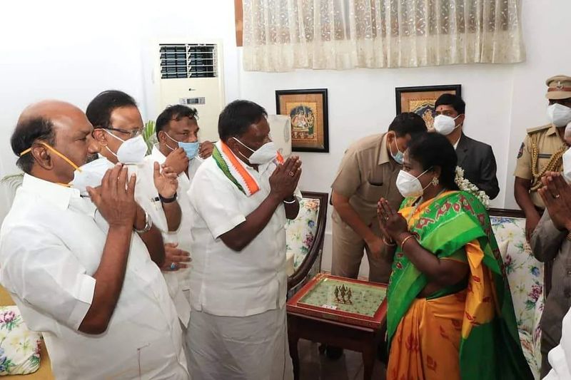 Puducherry former cm narayanaswami criticize governor tamilisai soundararajan