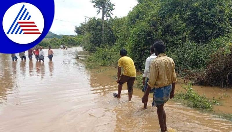 Heavy rains in Davanagere Roads are flooded rav