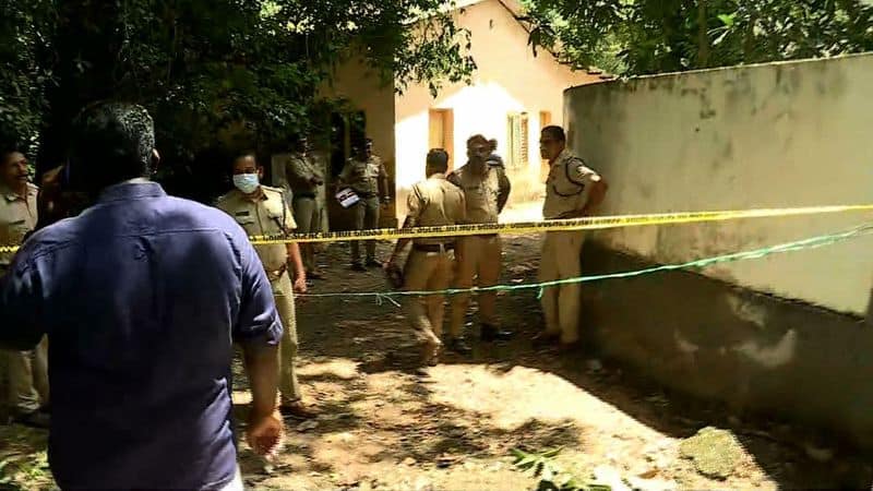 Kerala human sacrifice case updates victims were tied to the bed, beheaded, butchered and buried