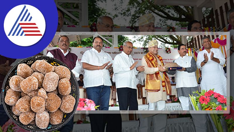 Railway Minister Ashwin Vaishnav Liked Taste Of Dharawad Peda Vin