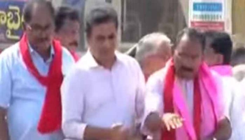 Telangana Minister KTR Serious Comments On Komati Reddy Rajagopal Reddy 