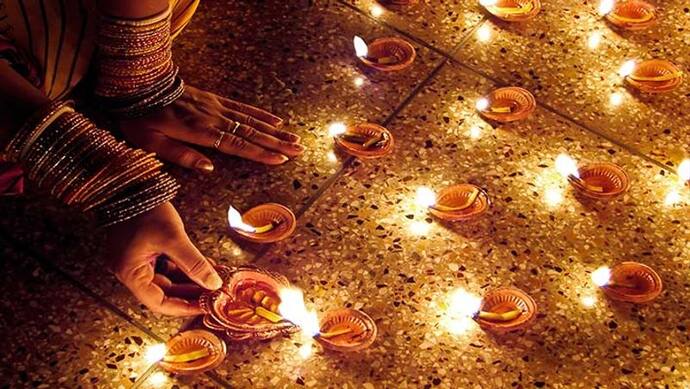 Dhanteras 2022: धनतेरस के दिन इन जगहों पर जलाएं दीया,धन-दौलत की होगी बरसात 