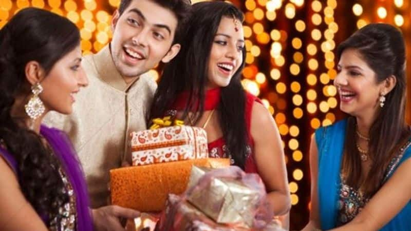 deepawali diwali 2023 gift ideas donot give these 4 things to your relative and friend suh