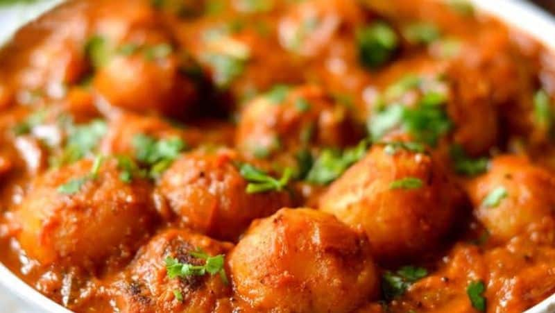 How to make Kashmiri Dum Aloo in Tamil