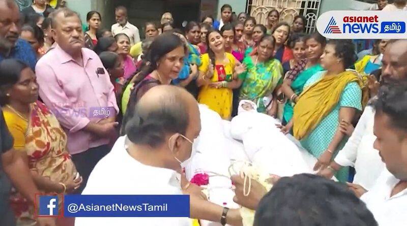 Tamil Nadu minister T.M. Anbarasan paid last respects to chennai college girl Sathya 