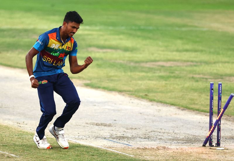 T20 World Cup 2022 Asia Cup sensation Dilshan Madushanka ruled out Binura Fernando named as replacement kvn