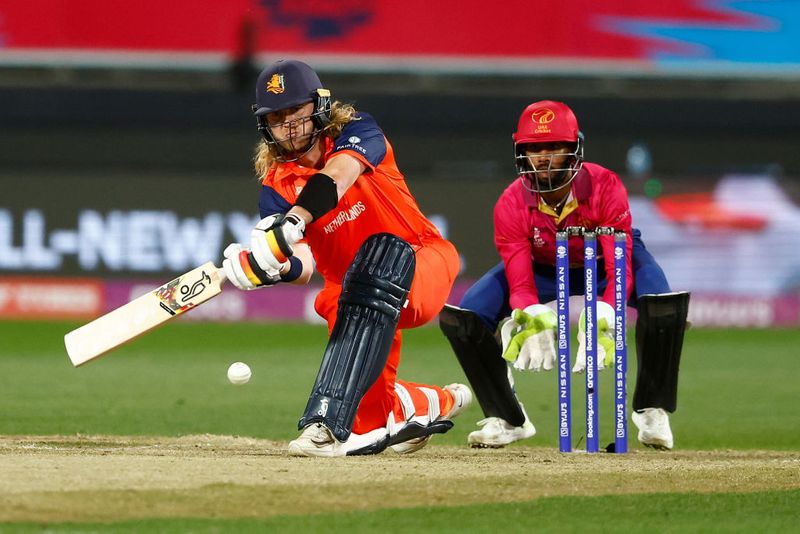 T20 World Cup:Netherlands beat United Arab Emirates by 3 wickets in 2nd Group A Match