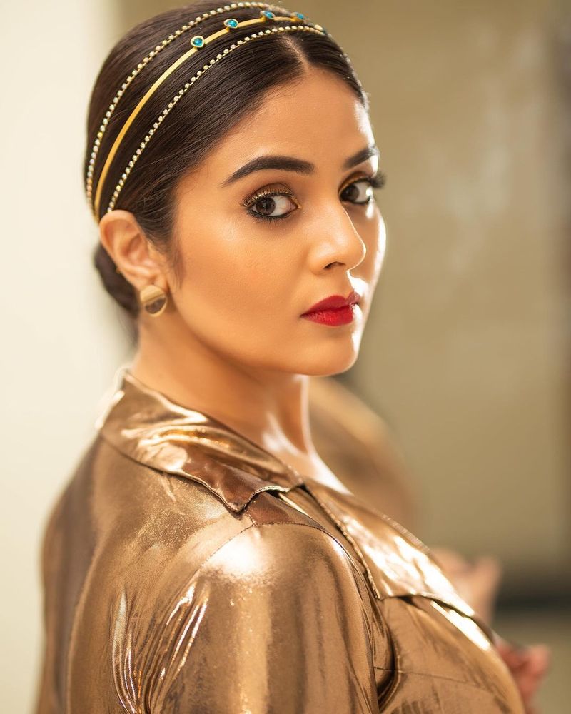 Sreemukhi Sreemukhi