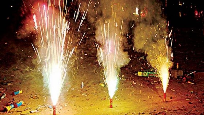 young man dies due to sitting on Firecrackers in Bengaluru grg 