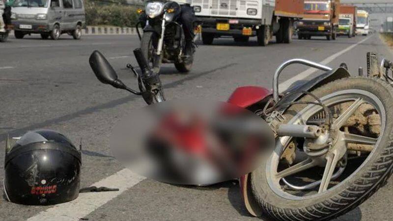 Gingee Bike Accident... College Student Killed