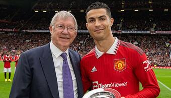 Cristiano Ronaldo sends heartwarming message to legendary Man United 'boss' Sir Alex Ferguson