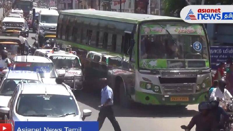 AIADMK protests in Nella! - Ambulance stuck in the middle of the road - passengers suffer!