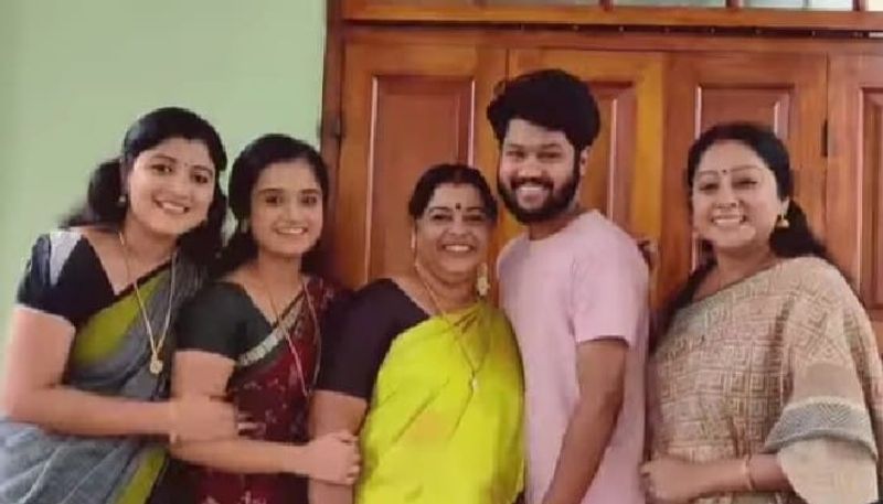 achu sugandh share santhwanam serial location video