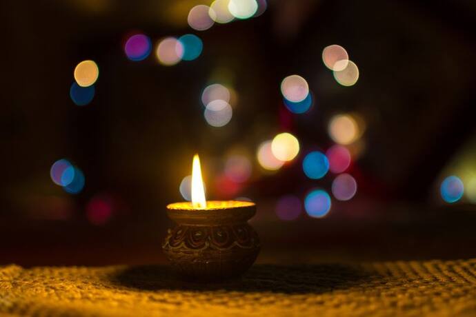 Diwali Quiz: दिवाली से जुड़े इन दिलचस्प सवालों के जवाब जानते हैं आप?