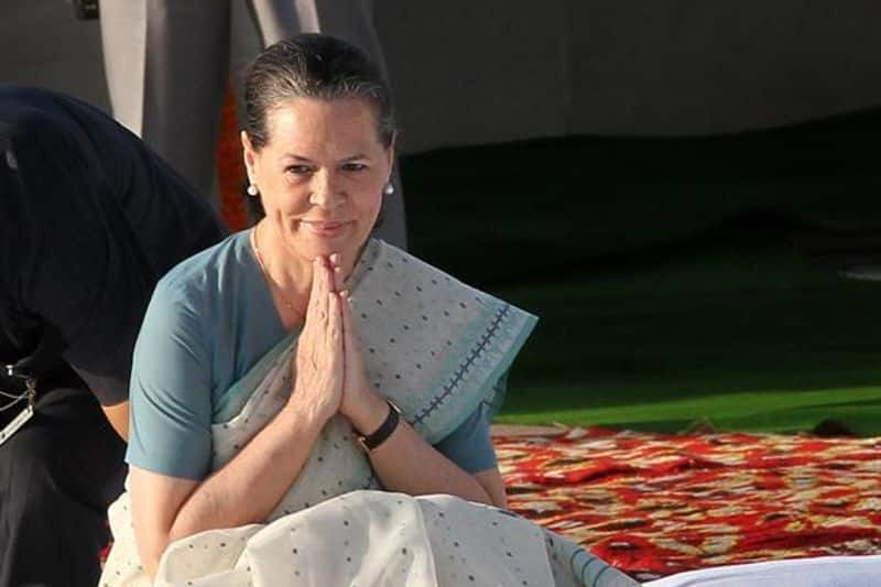 sonia gandhi the leader who held the post of Congress president for the longest time