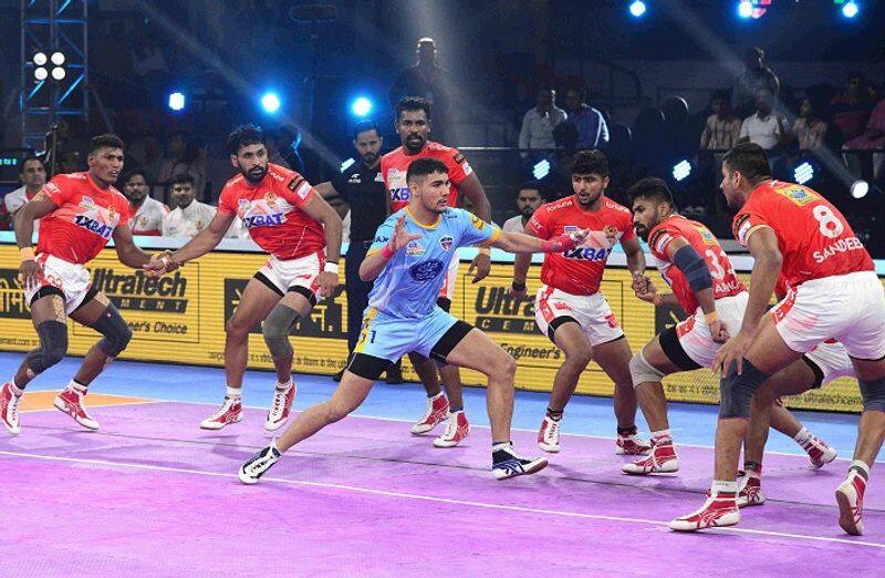 Pro kabaddi League 2022 up yoddha beat gujarat giants by 51 45 points ckm