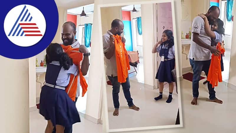 Dad gets job at Swiggy See daughter's celebration, Video goes viral akb