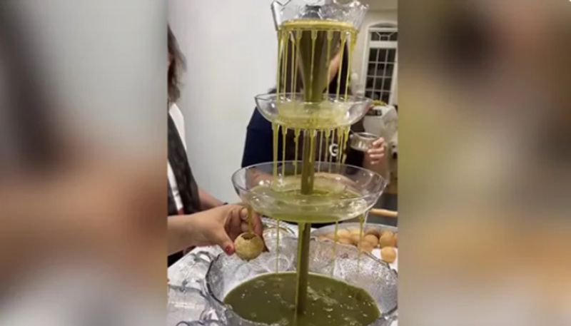 Golgappa Fountain is viral on social media 