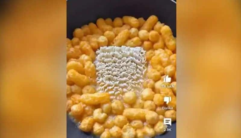 maggi is making with cheetos but internet asks why