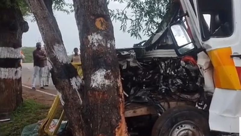 Ambulance accident.. Pregnant woman and mother killed in Sivaganga