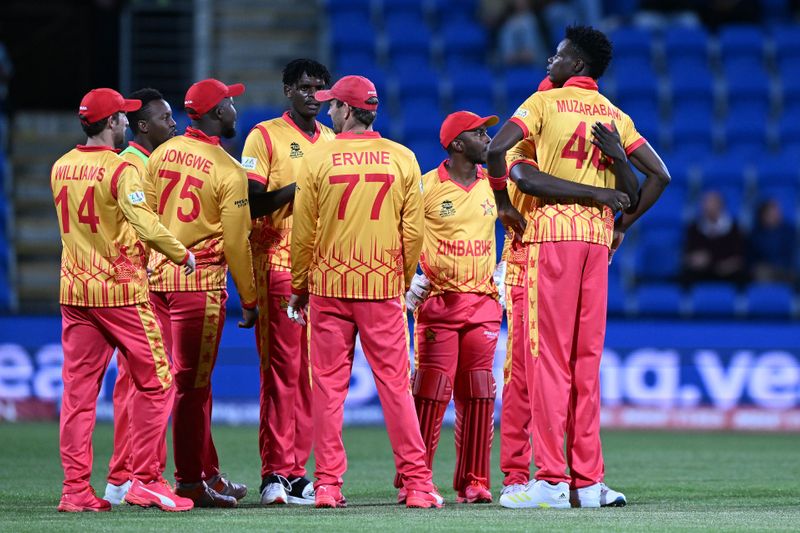 zimbabwe win toss opt to bat against south africa in t20 world cup